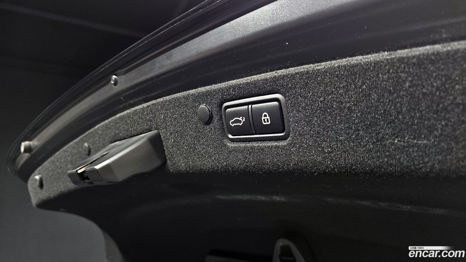 Main__Slider__Photo:Grandeur Hyundai 2022.10-19