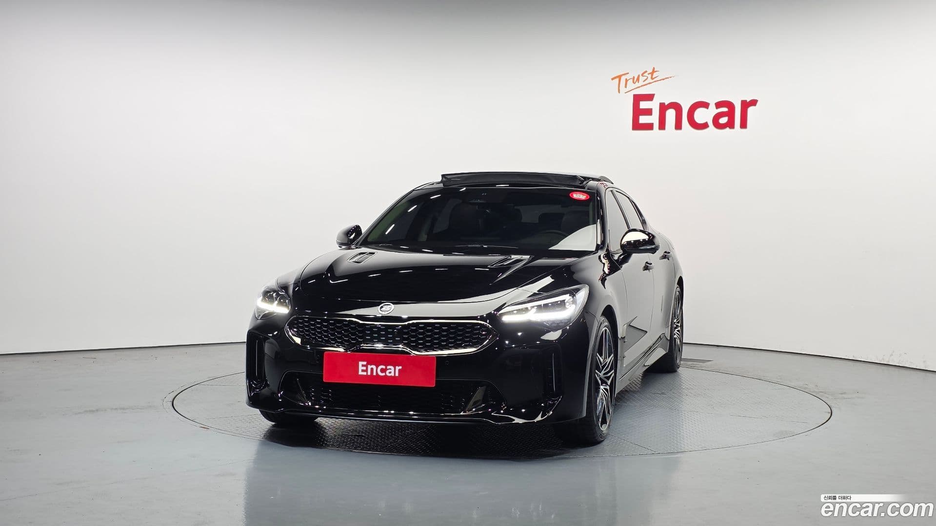 Main__Slider__Photo:Stinger Kia 2021.3-2