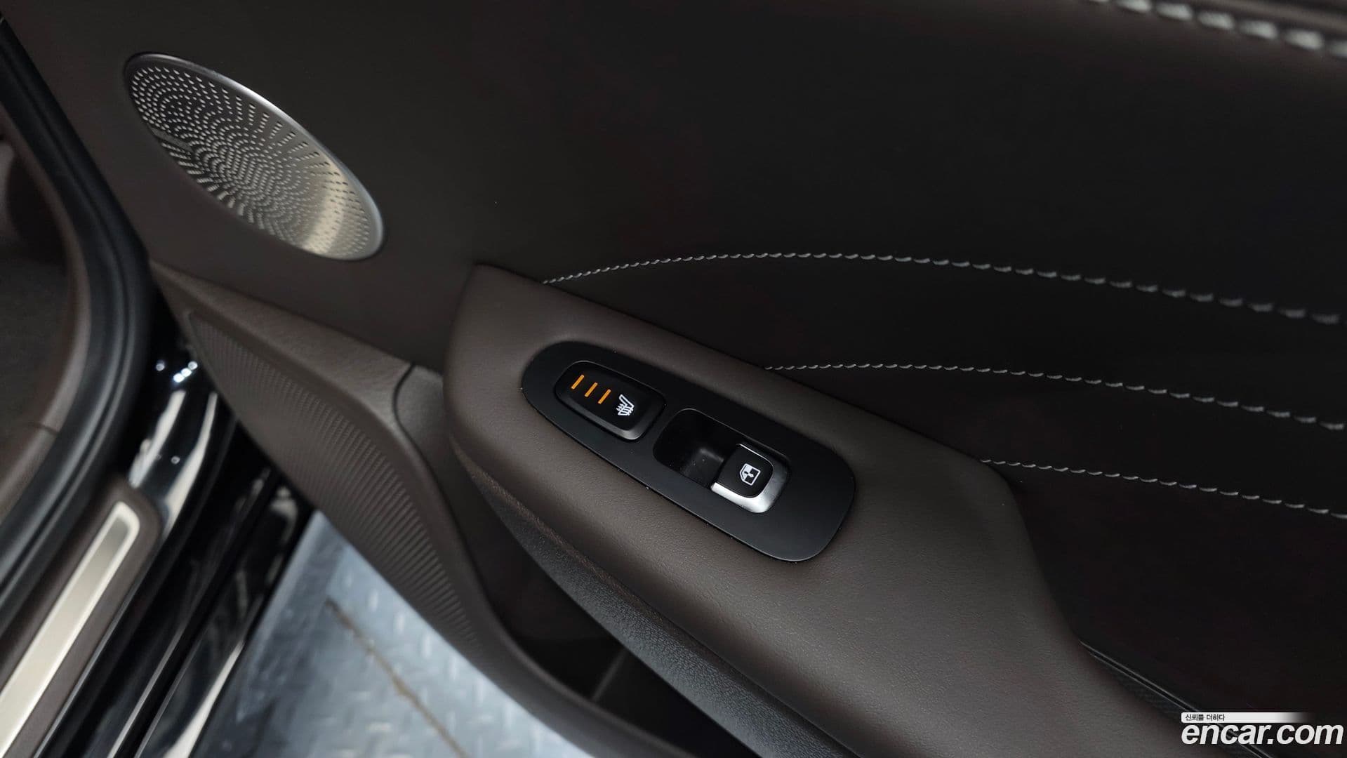 Main__Slider__Photo:Stinger Kia 2021.3-17