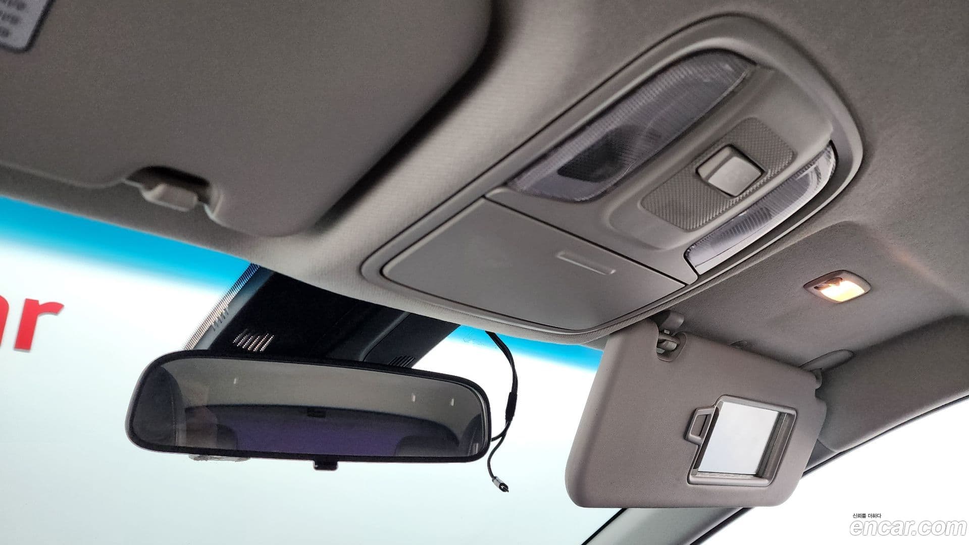 Main__Slider__Photo:Niro Kia 2019.0-18