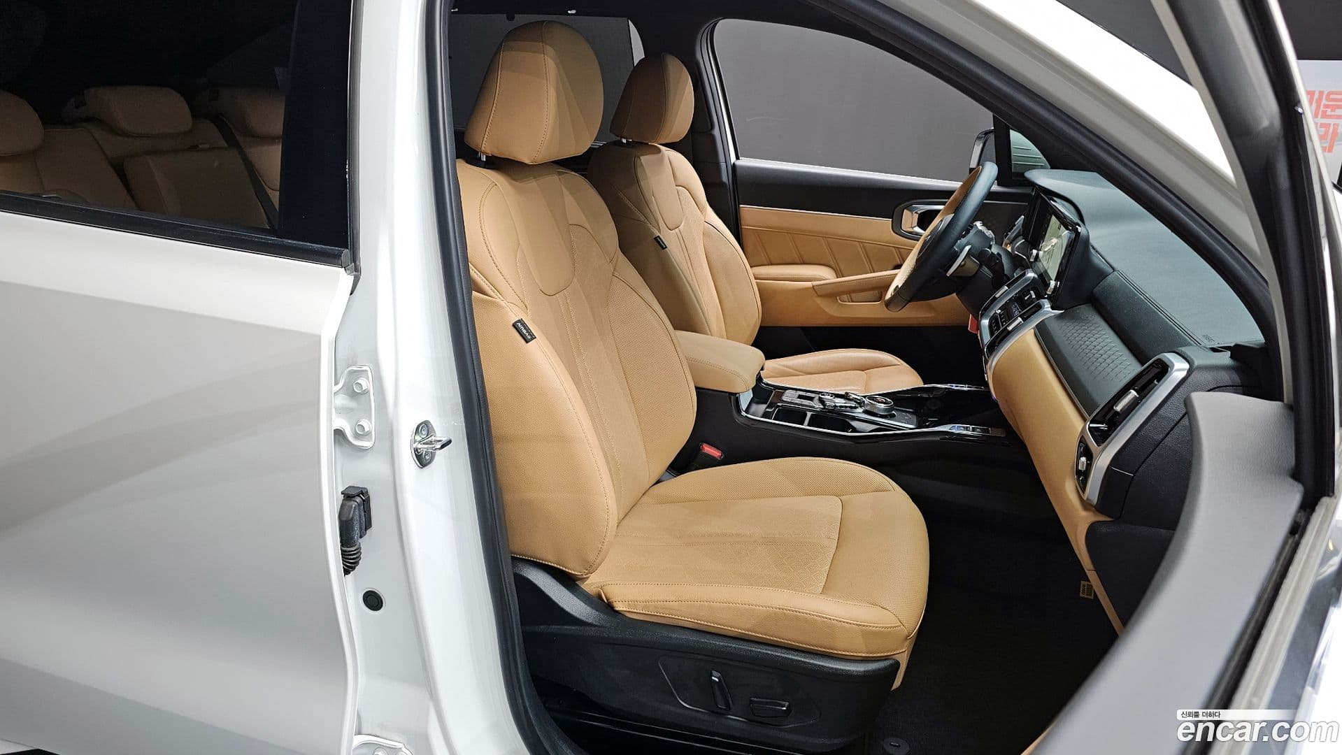 Main__Slider__Photo:Sorento Kia 2023.5-11