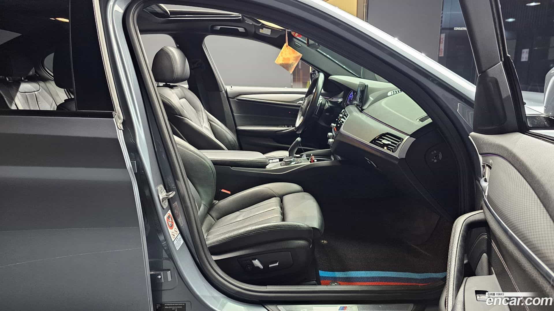 5-Series BMW 2017.9-INNER-010