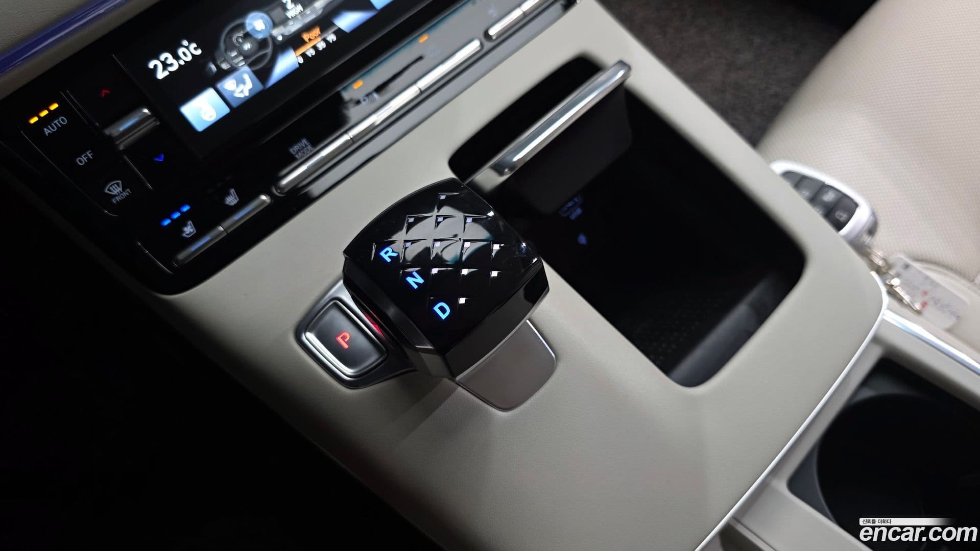 Main__Slider__Photo:Grandeur Hyundai 2022.9-8