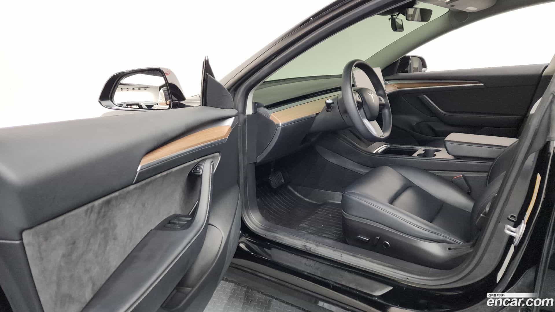 Model 3 Tesla 2022.8-INNER-010