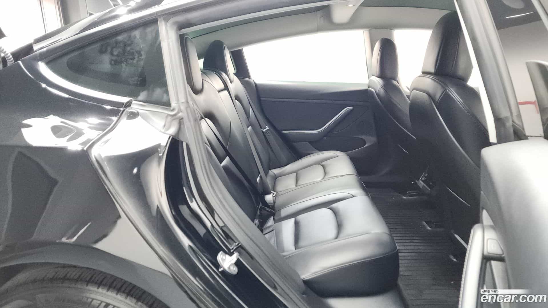 Model 3 Tesla 2022.8-OPTION-016