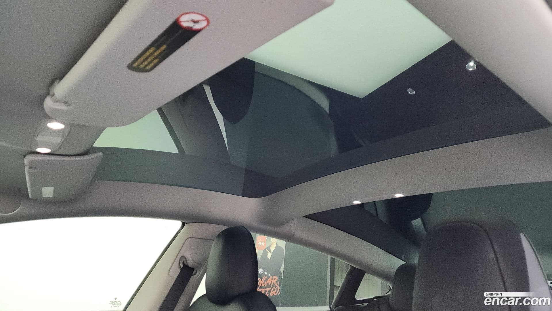 Main__Slider__Photo:Model 3 Tesla 2022.8-18