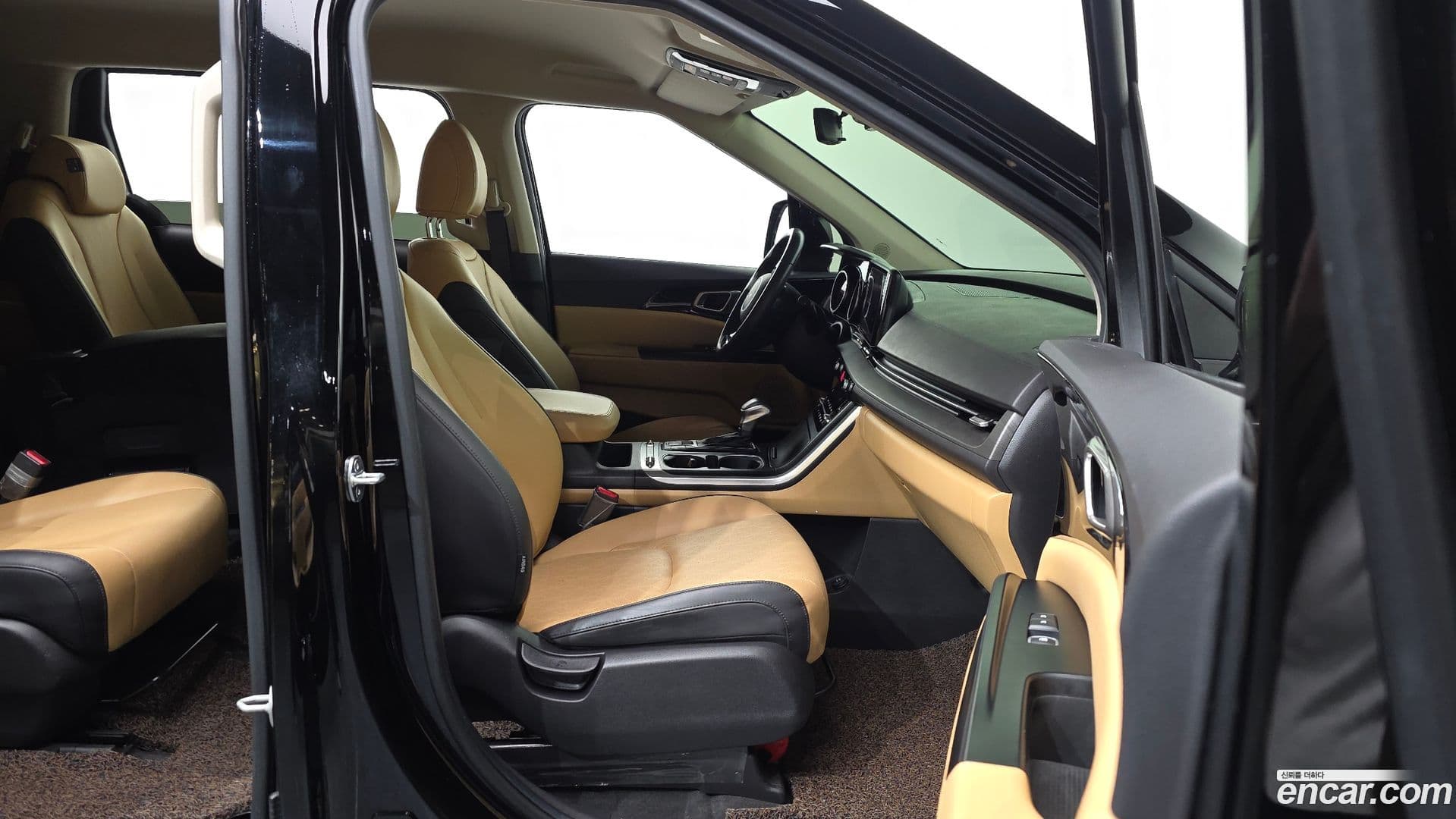 Main__Slider__Photo:Canival Kia 2022.11-10