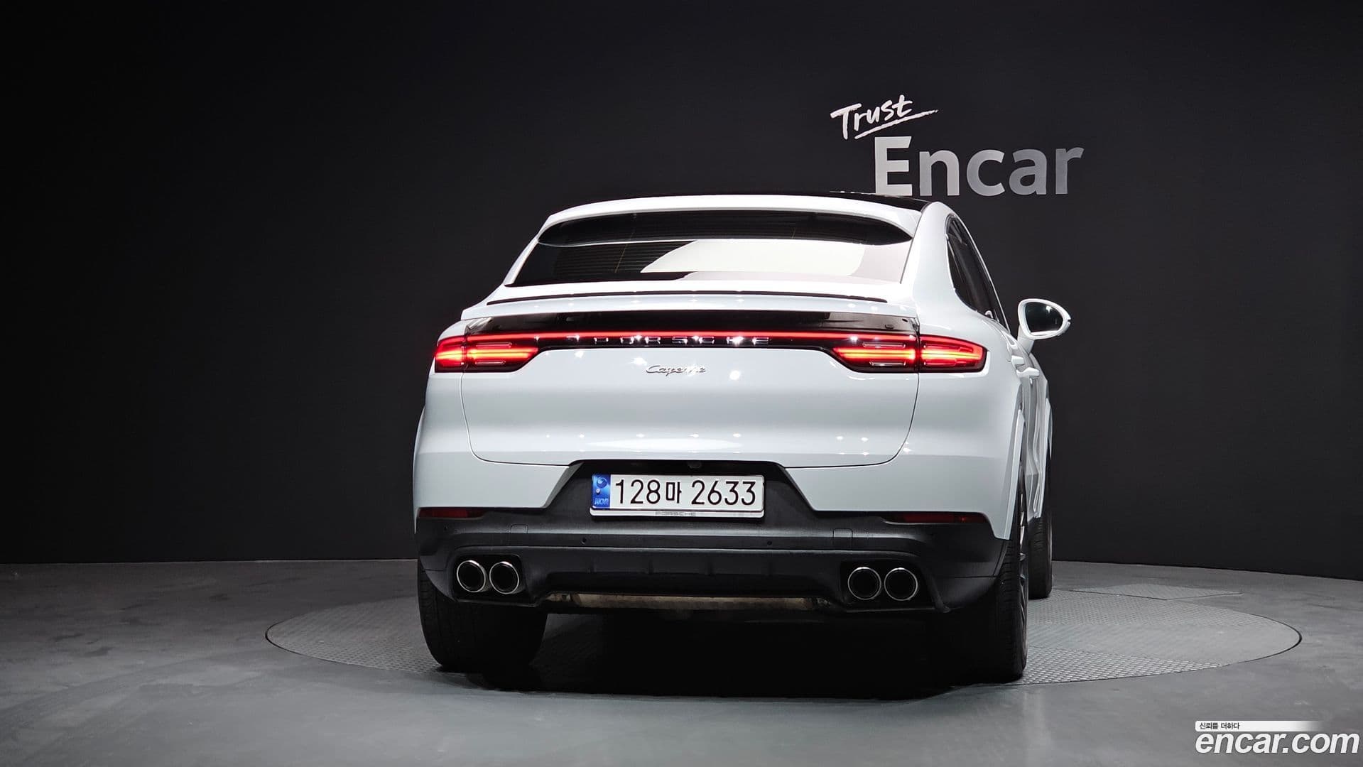 Main__Slider__Photo:Cayenne Porsche 2023.2-3