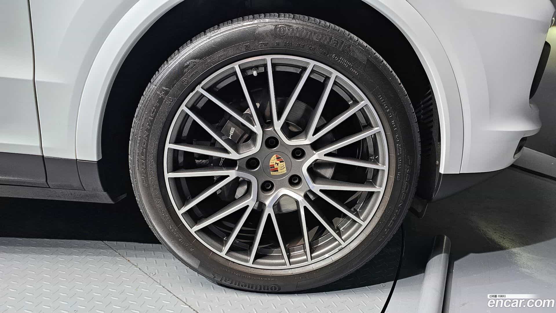 Cayenne Porsche 2023.2-OUTER-005