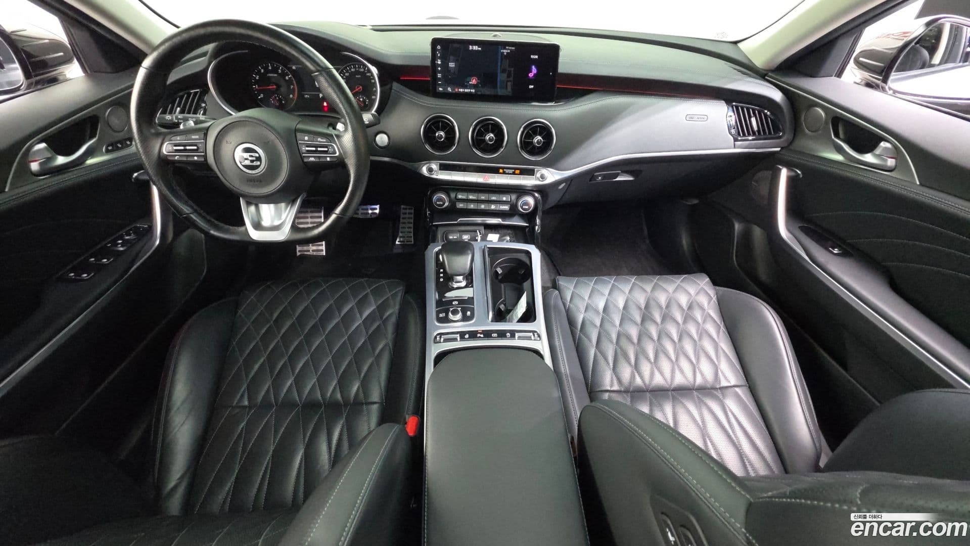 Main__Slider__Photo:Stinger Kia 2021.5-6