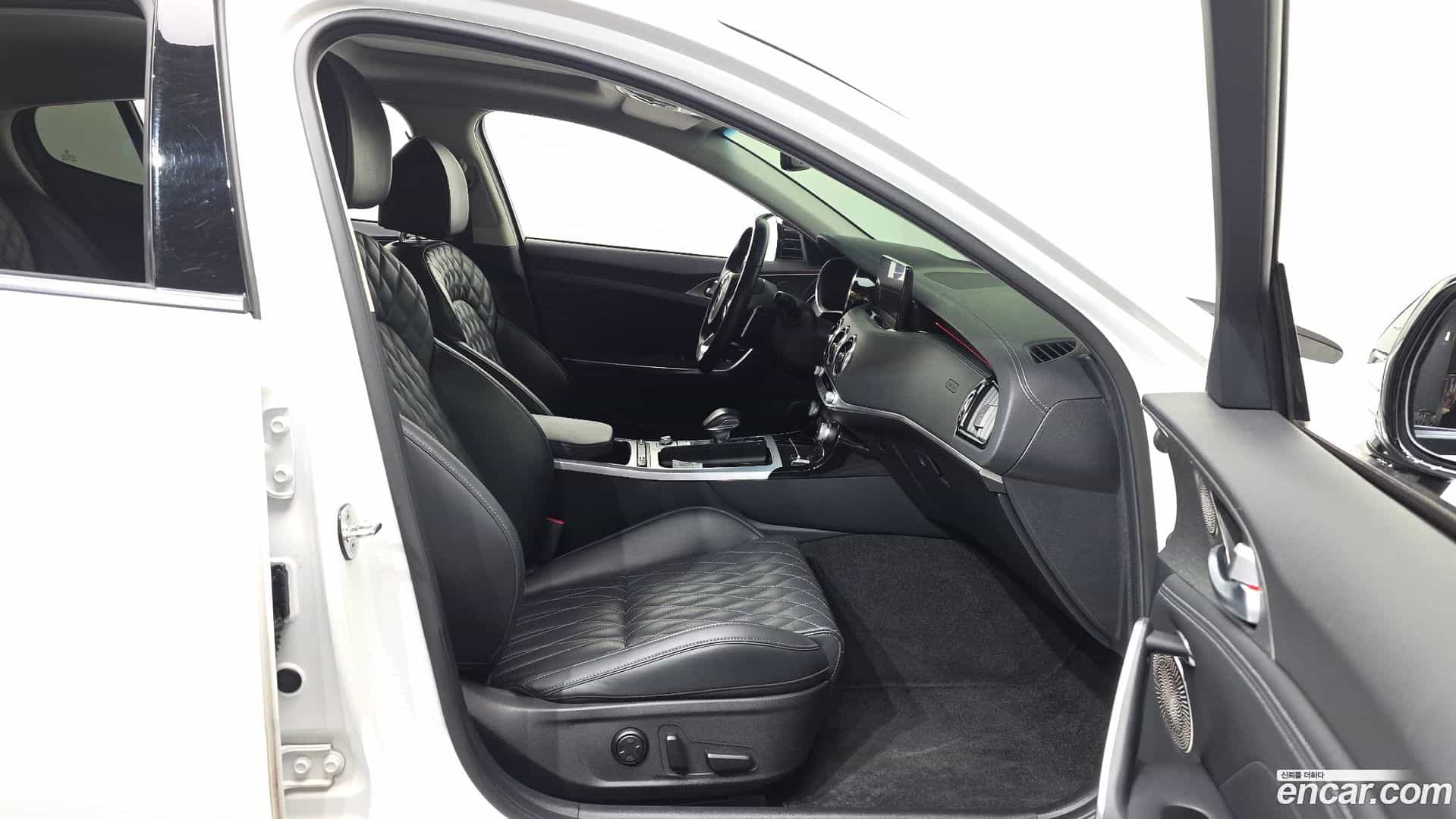 Stinger Kia 2021.5-OPTION-015