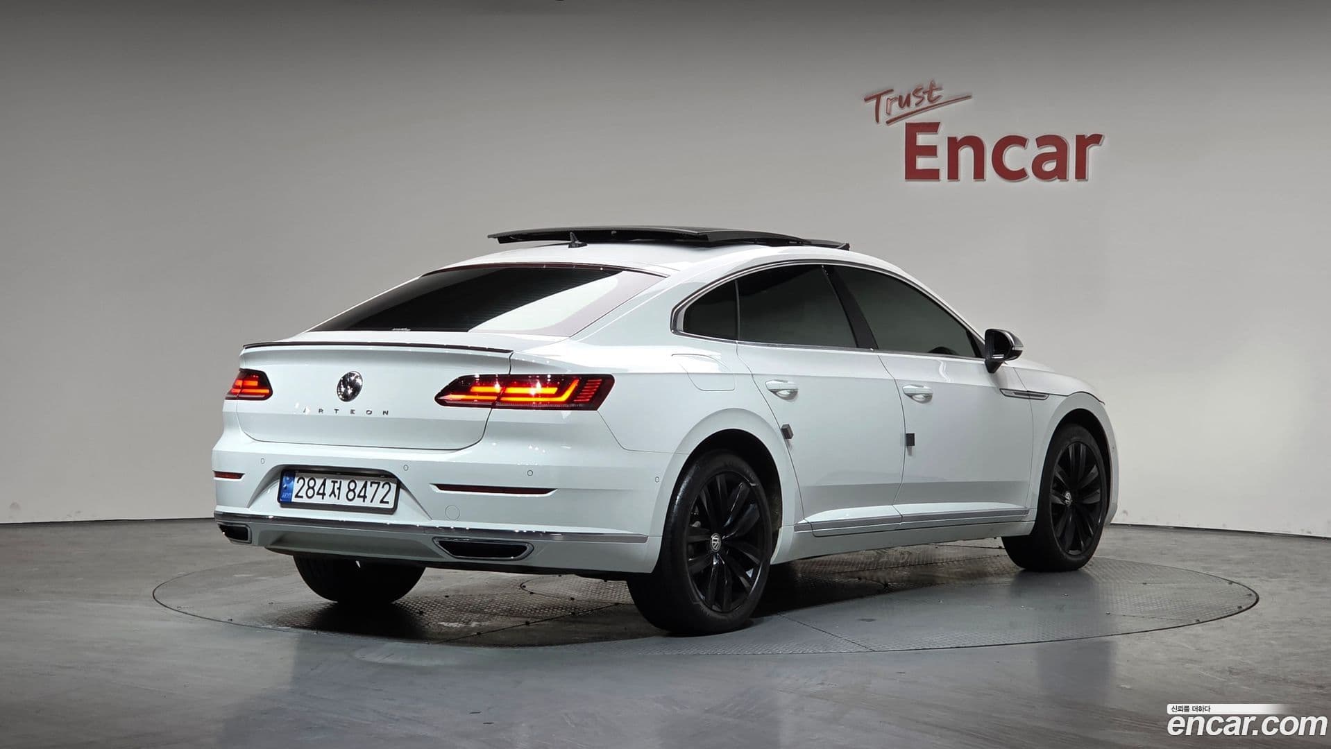 Main__Slider__Photo:Arteon Volkswagen 2019.4-1