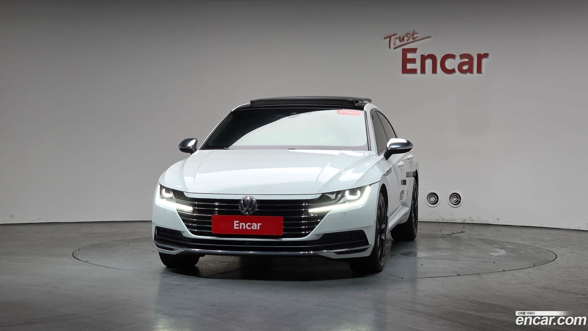 Main__Slider__Photo:Arteon Volkswagen 2019.4-2