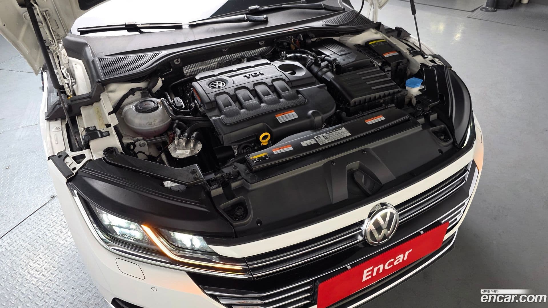 Main__Slider__Photo:Arteon Volkswagen 2019.4-5