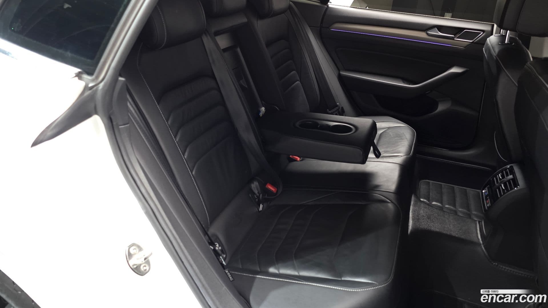 Main__Slider__Photo:Arteon Volkswagen 2019.4-11