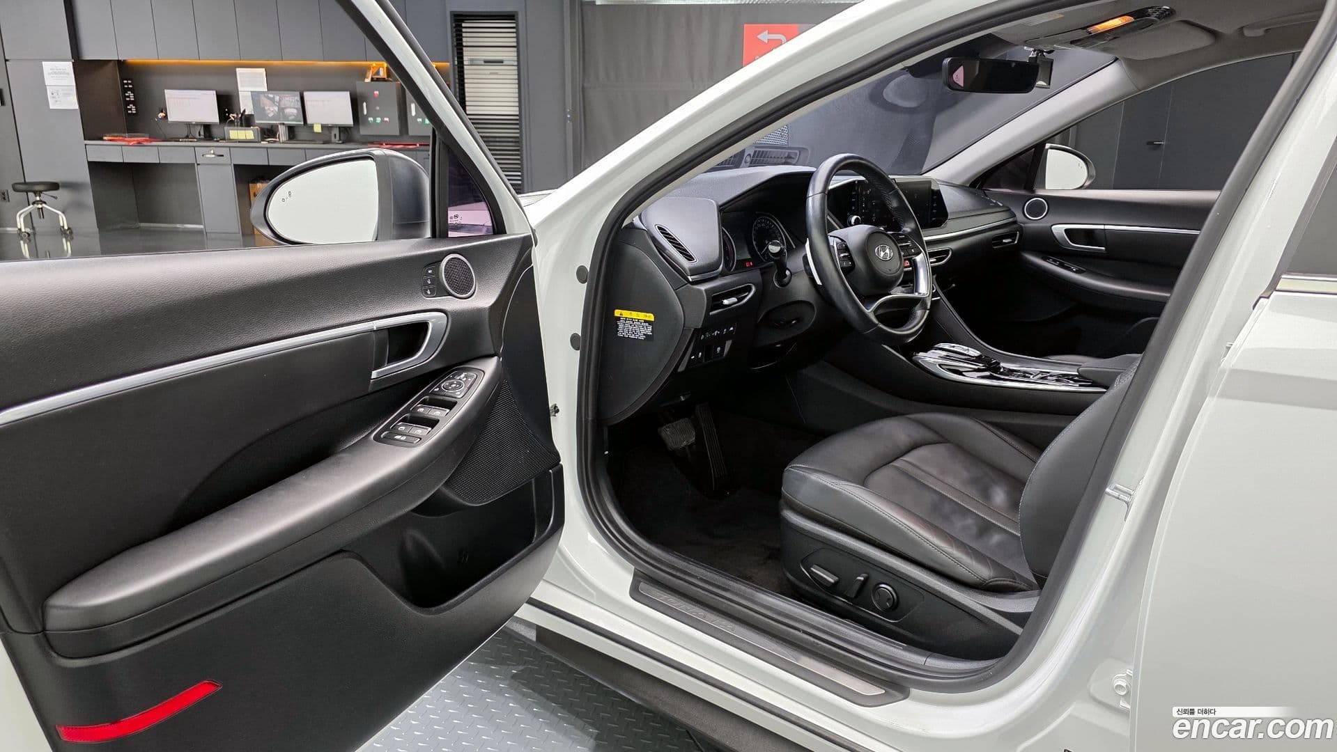 Main__Slider__Photo:Sonata Hyundai 2019.6-10