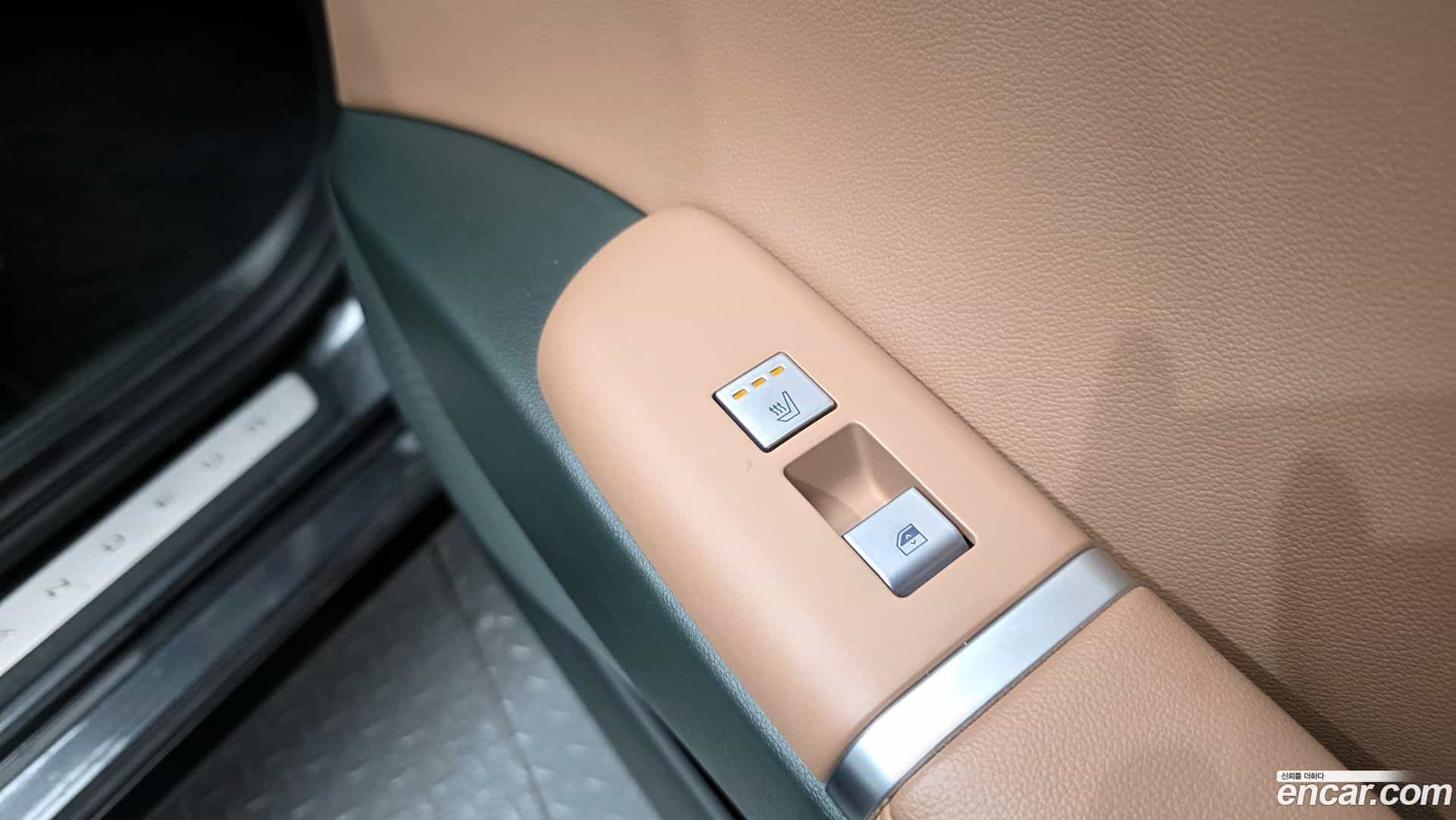 Grandeur Hyundai 2023.9-OPTION-023