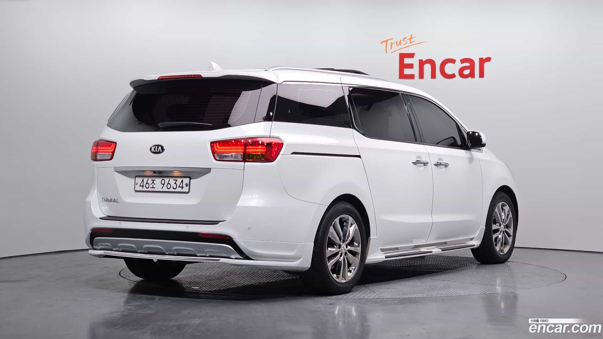 Canival Kia 2015.9-OUTER-002