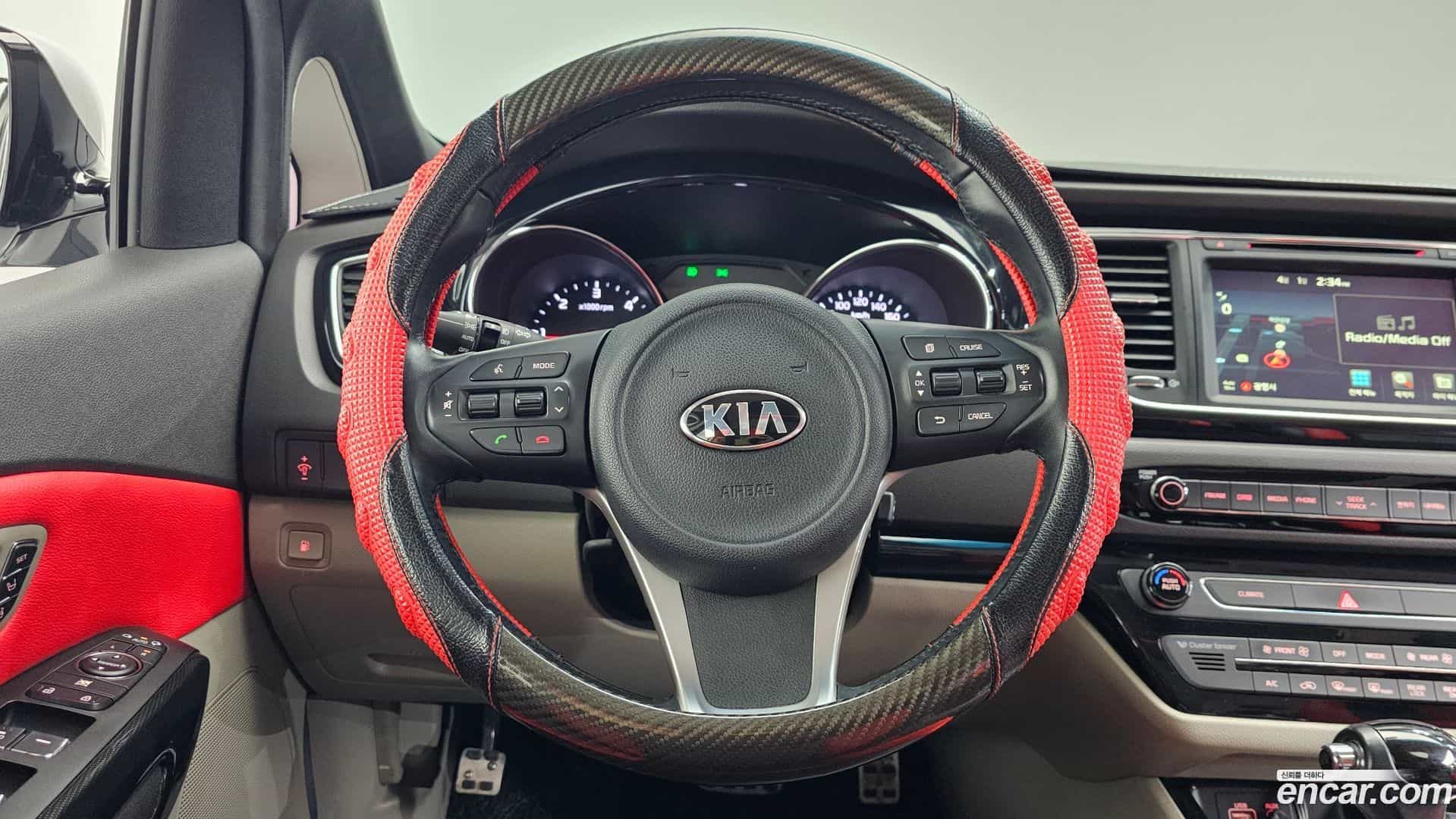 Canival Kia 2015.9-OPTION-017