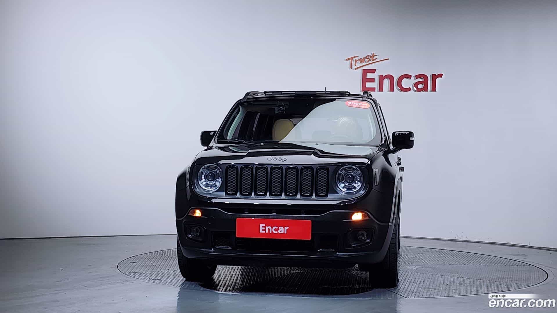 Renegade Jeep 2018.11-OUTER-003