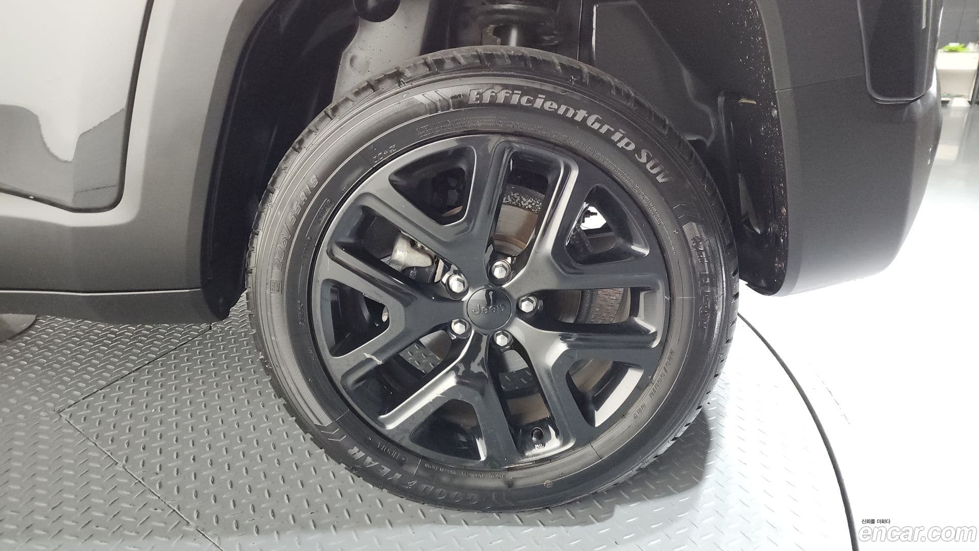 Main__Slider__Photo:Renegade Jeep 2018.11-4