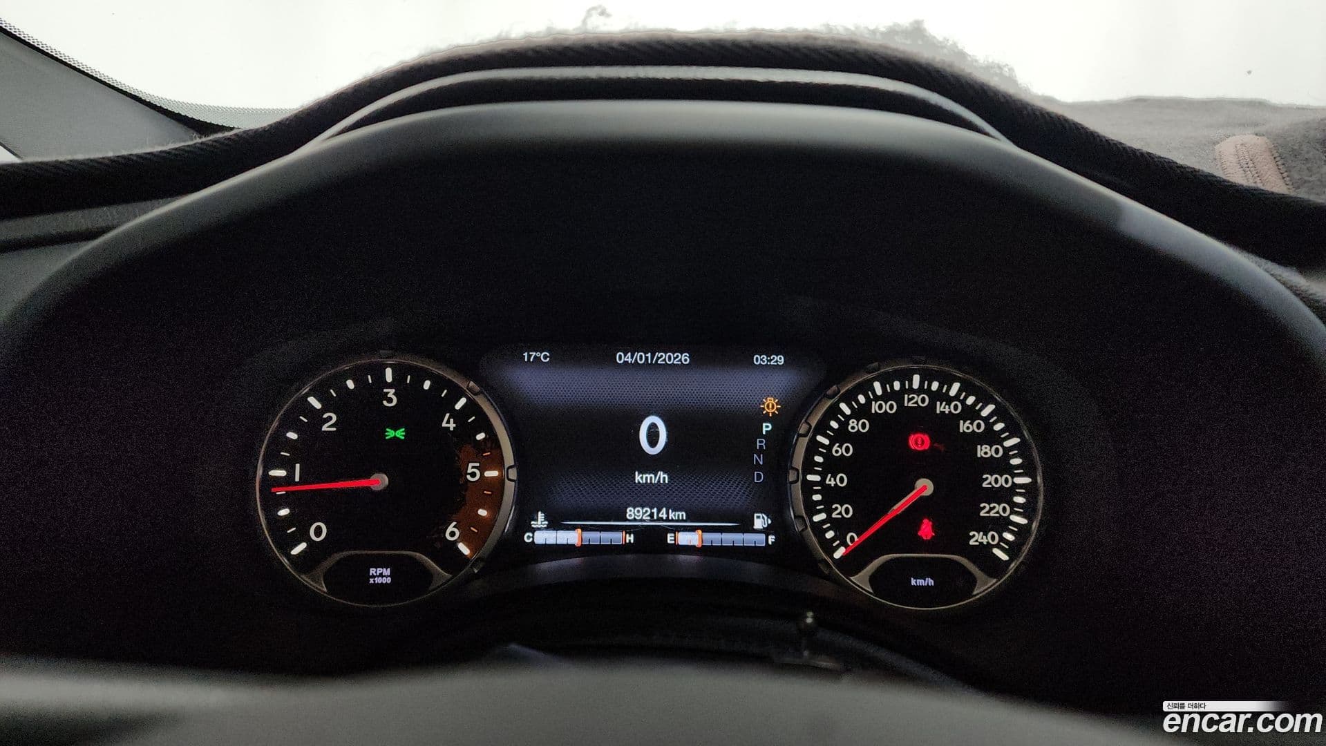 Main__Slider__Photo:Renegade Jeep 2018.11-7