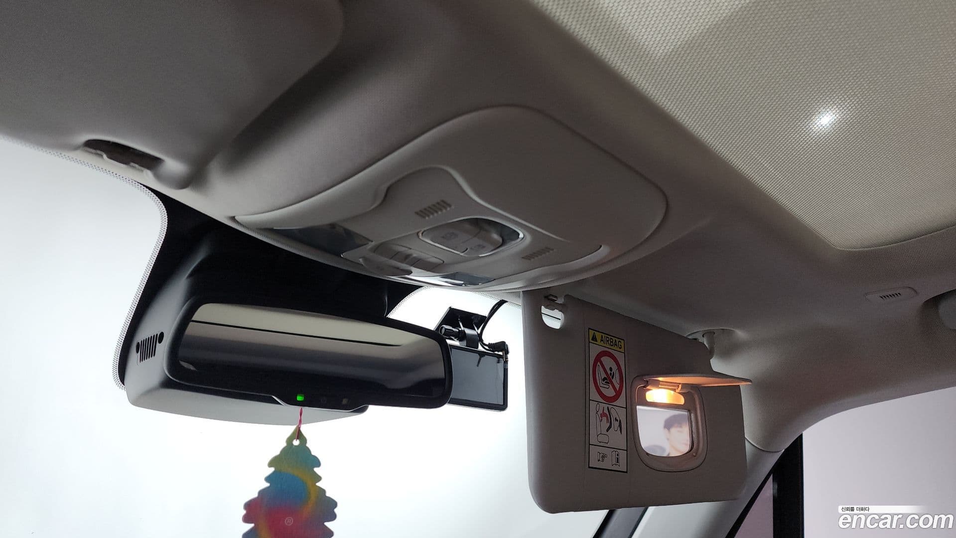 Main__Slider__Photo:Renegade Jeep 2018.11-17