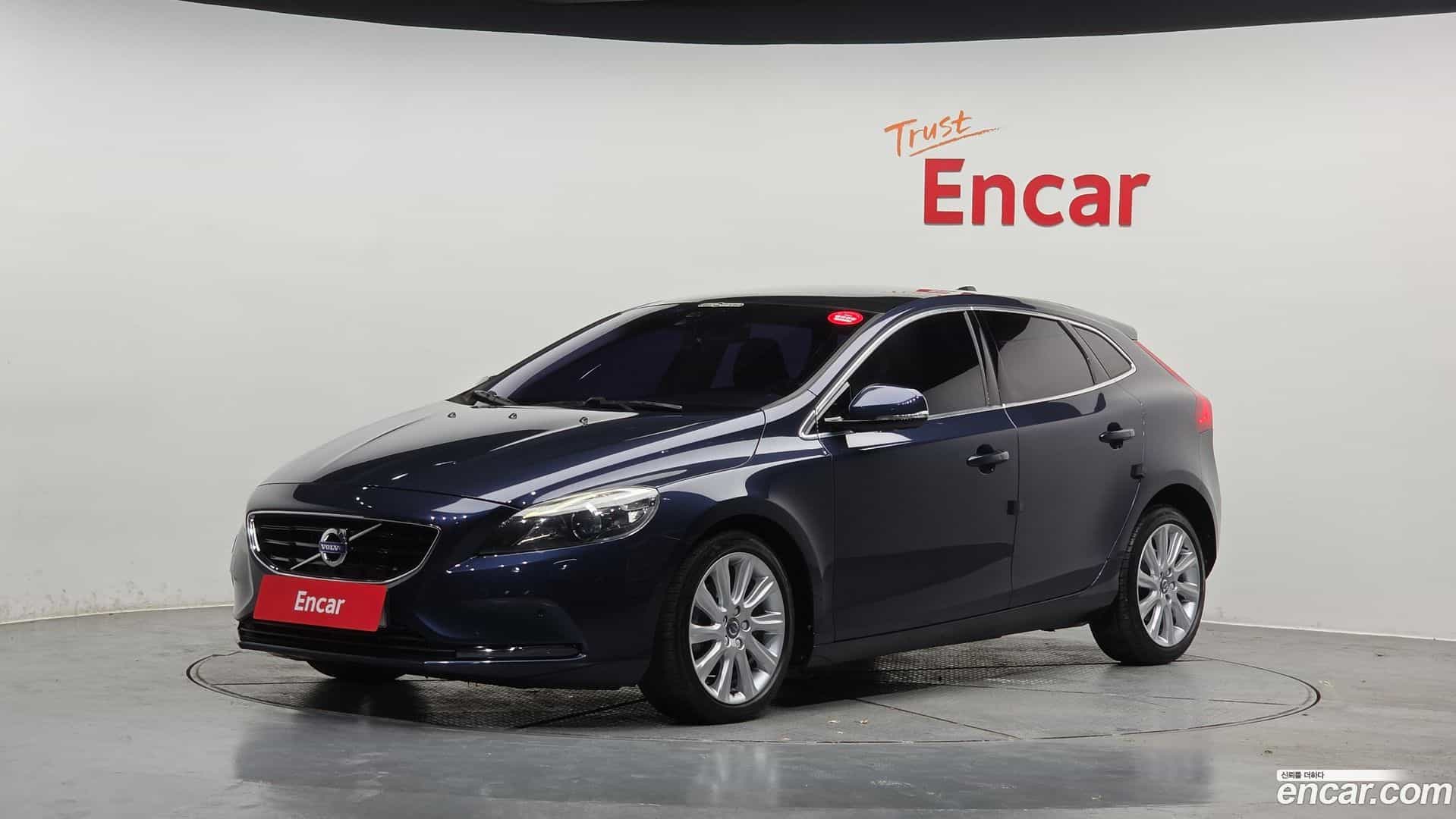 V40 Volvo 2015.7-OUTER-001