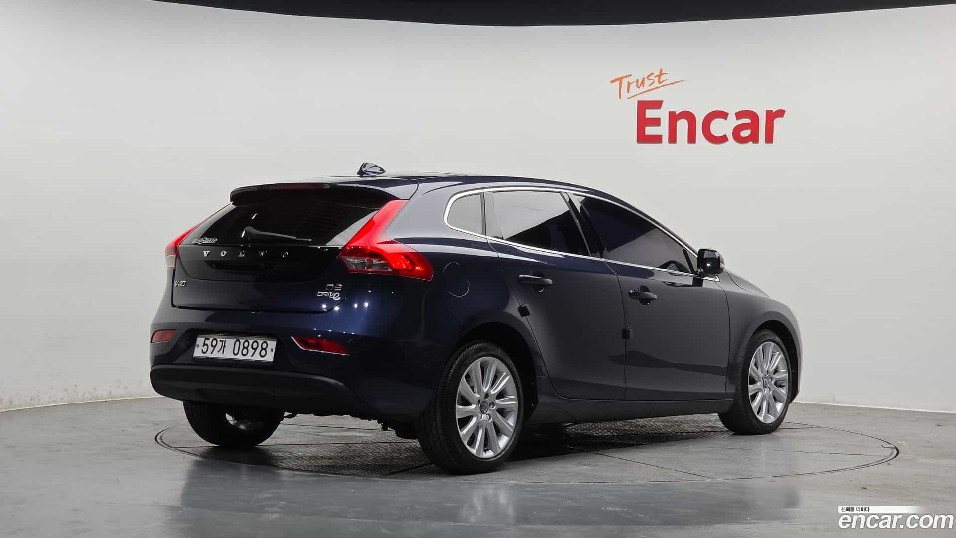 V40 Volvo 2015.7-OUTER-002