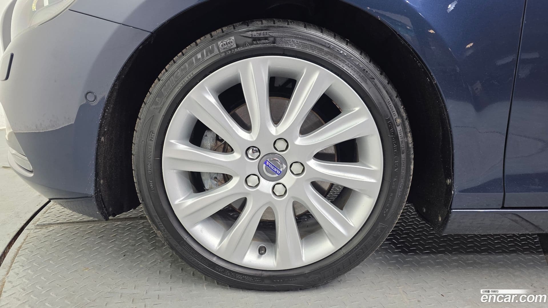 Main__Slider__Photo:V40 Volvo 2015.7-4