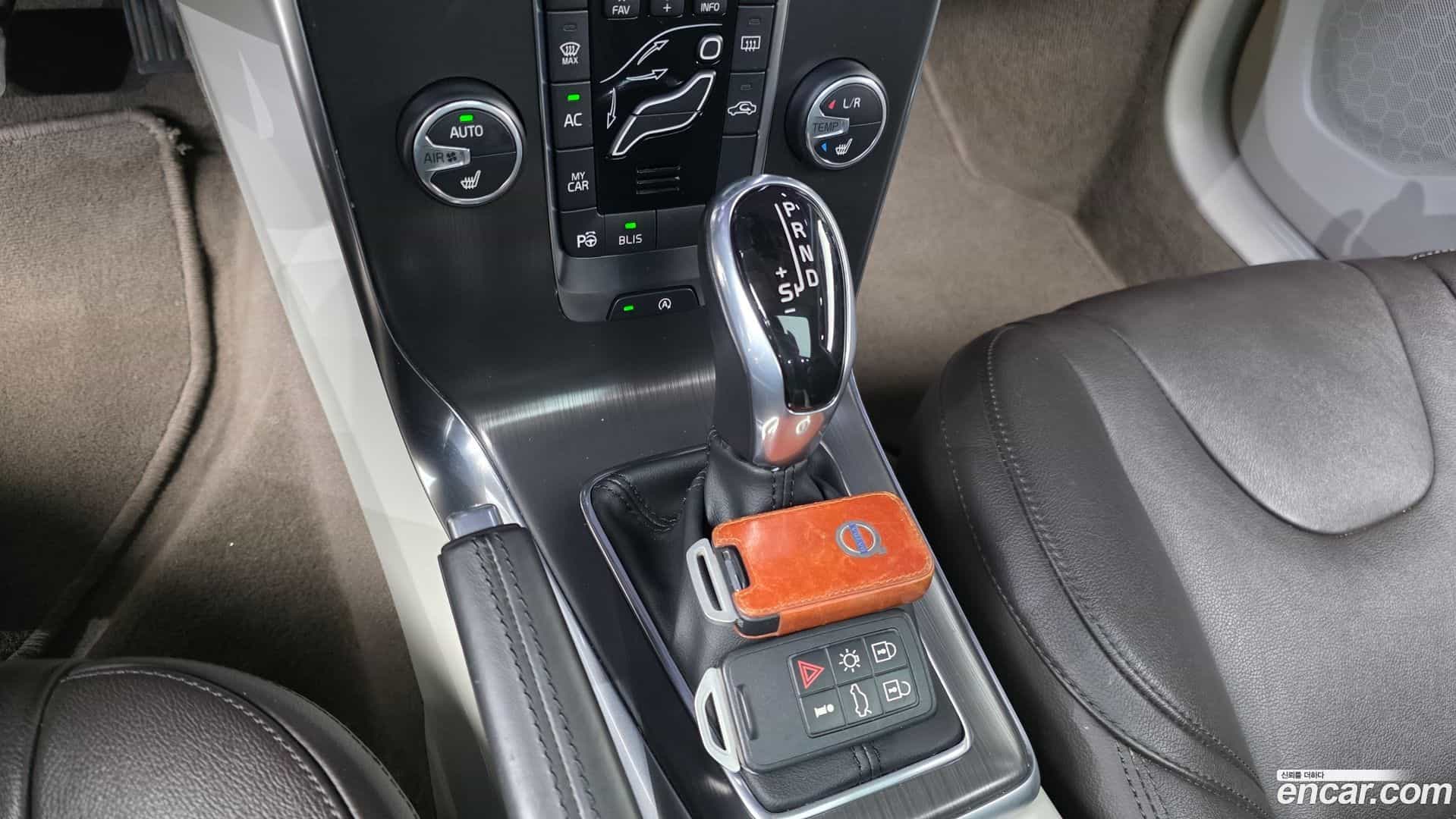 V40 Volvo 2015.7-INNER-009