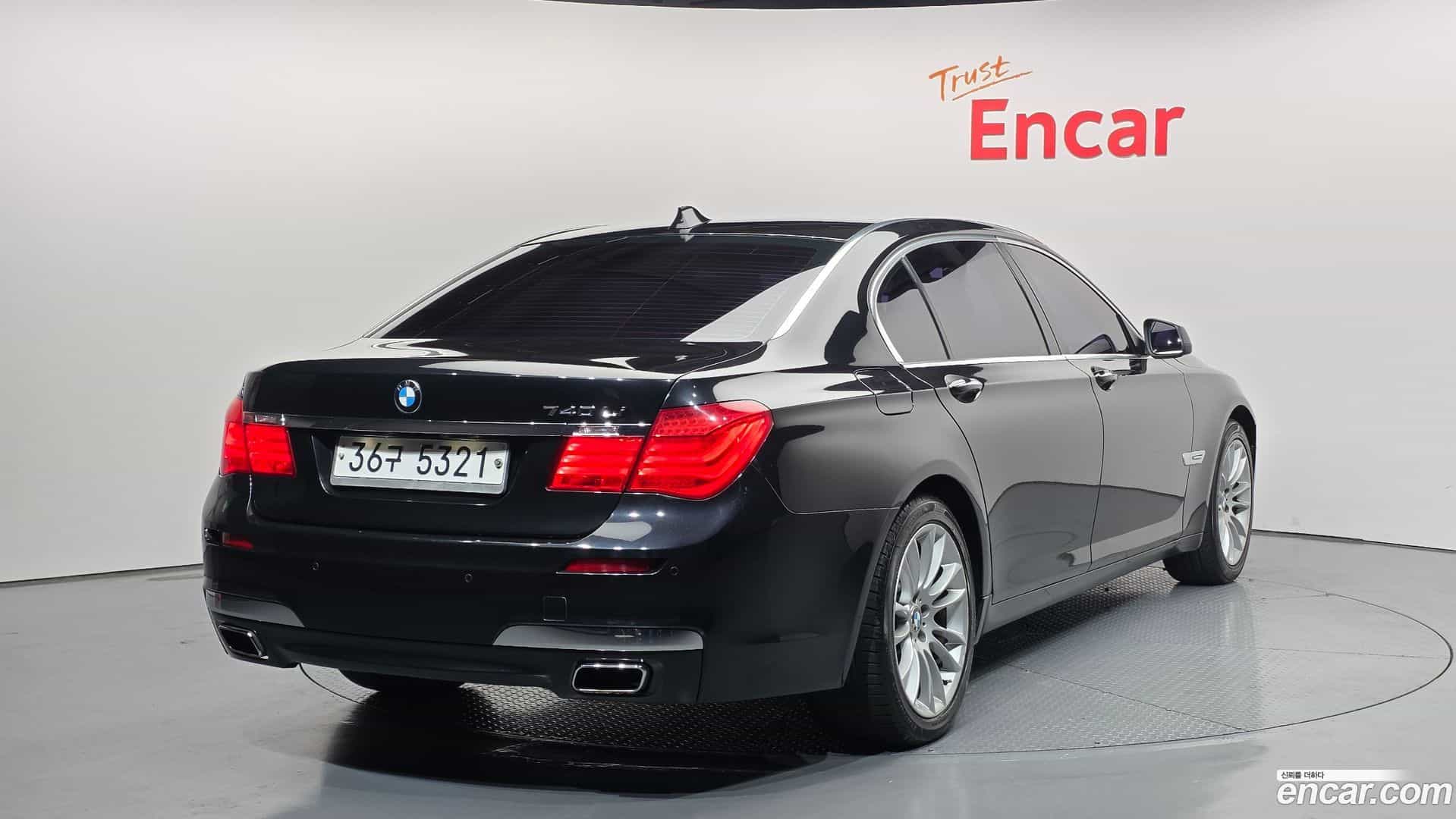 7-Series BMW 2011.1-OUTER-002