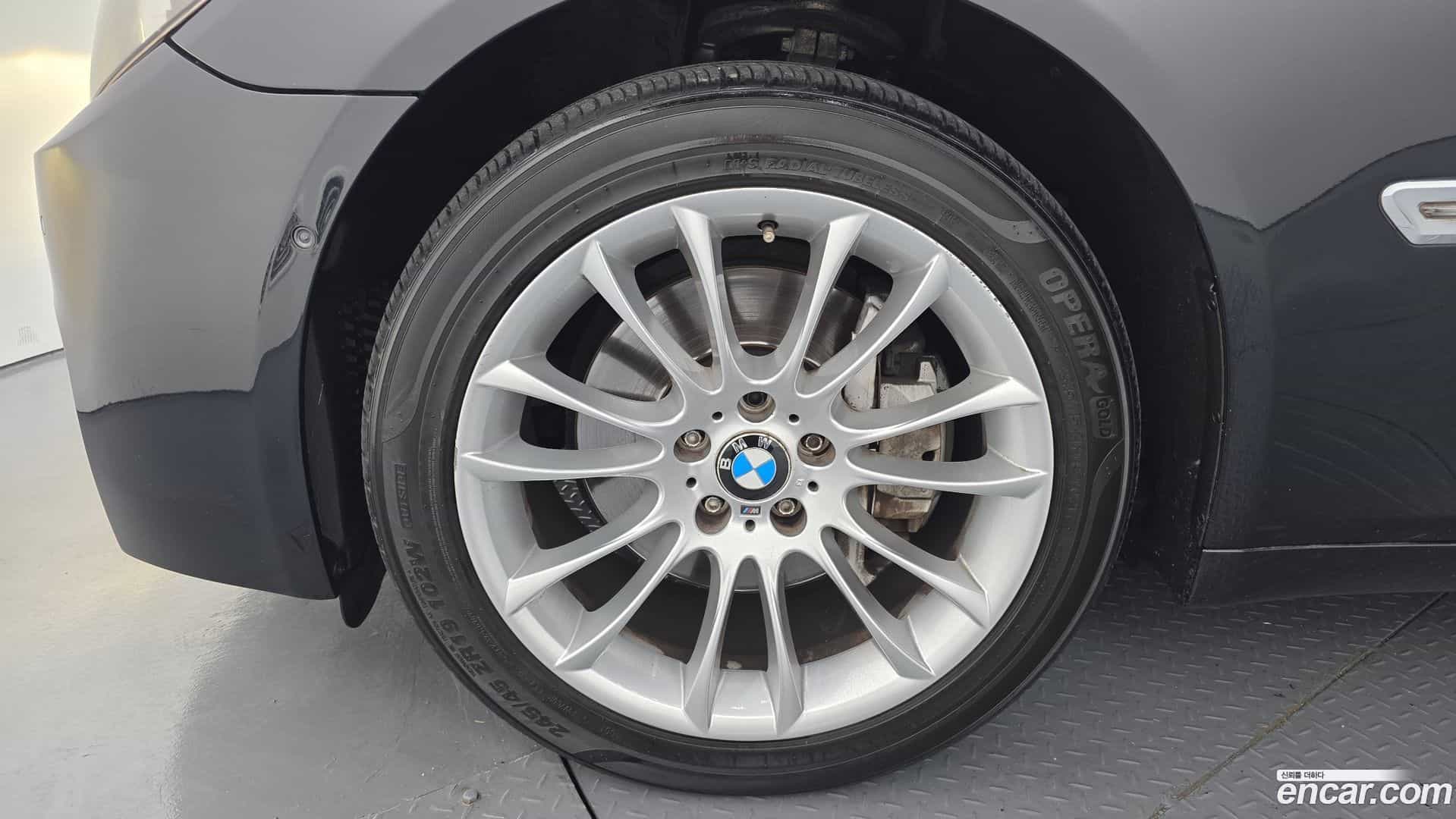 7-Series BMW 2011.1-OUTER-005