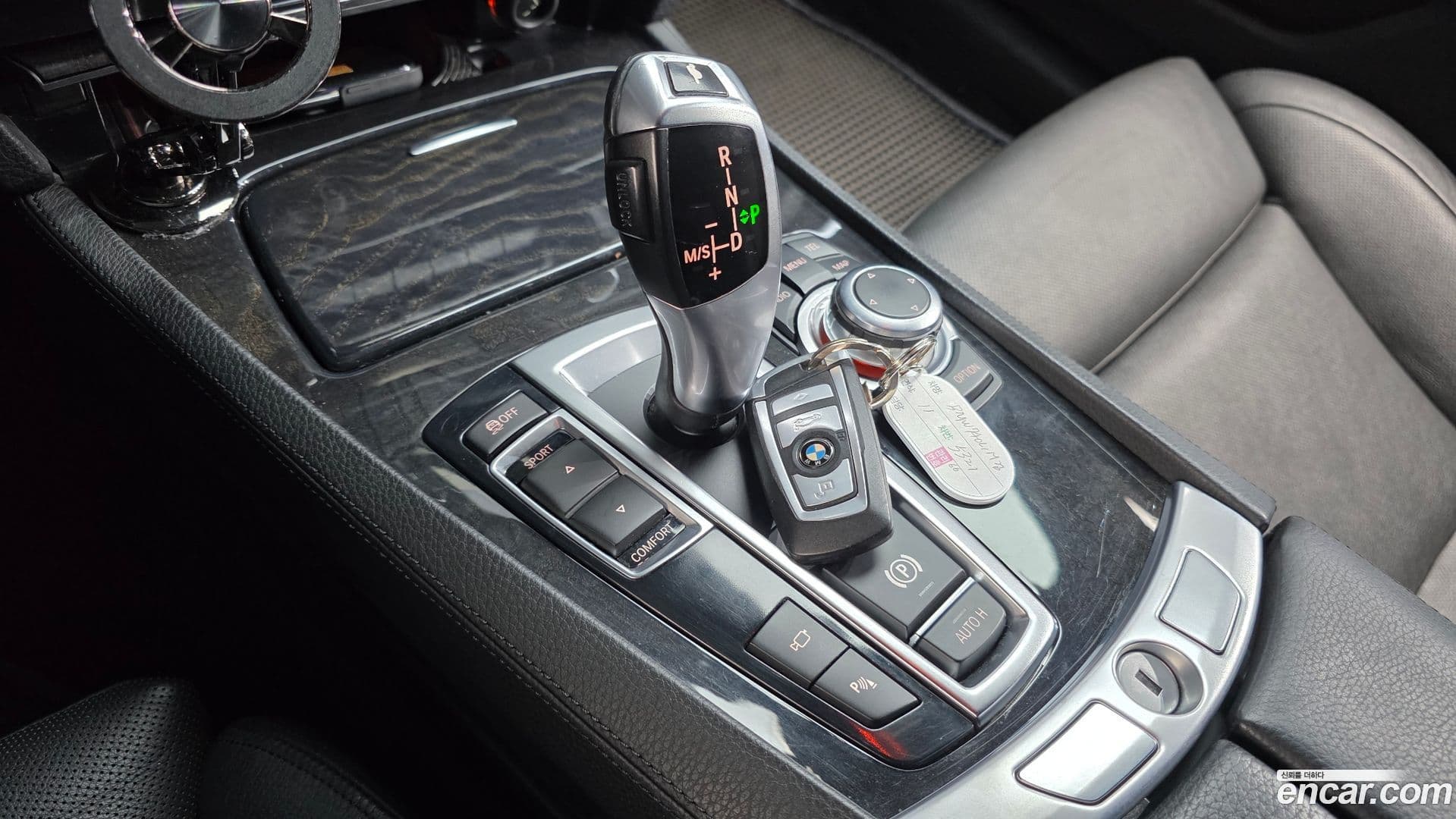 Main__Slider__Photo:7-Series BMW 2011.1-8