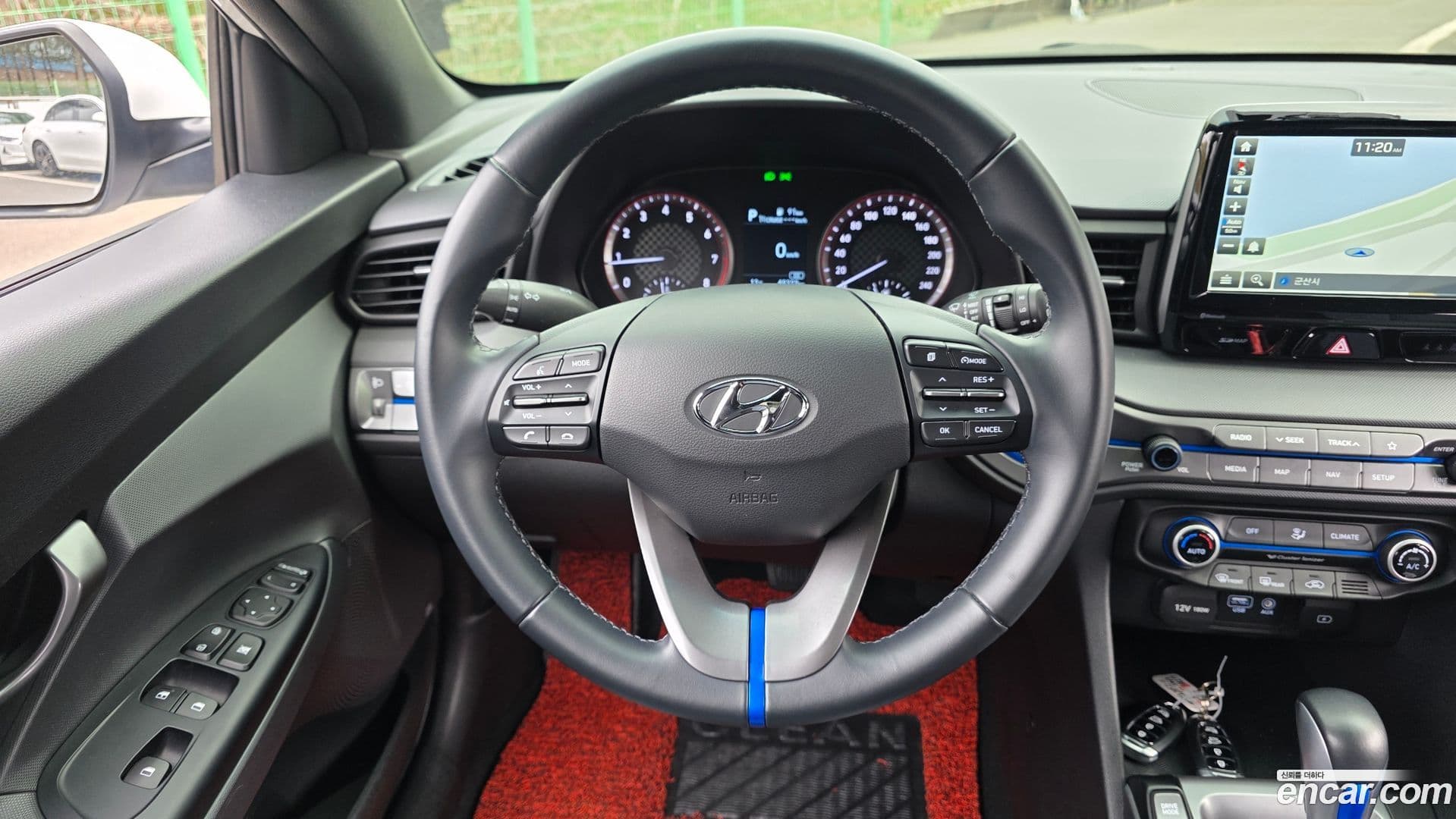 Main__Slider__Photo:Veloster Hyundai 2020.7-13