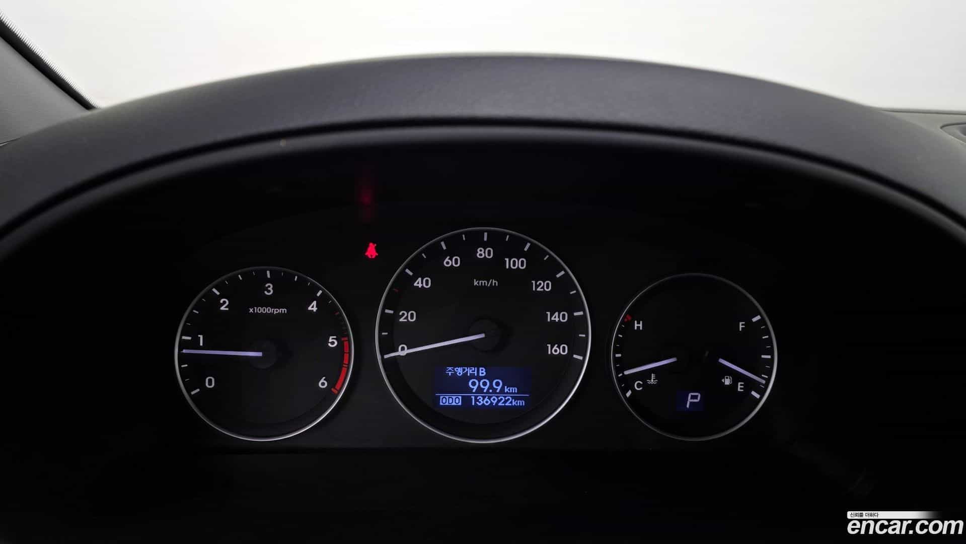 Starex Hyundai 2017.1-INNER-008