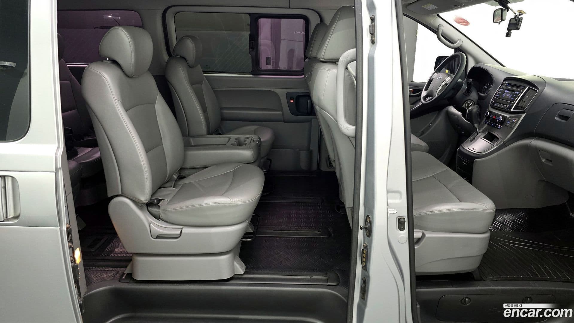 Main__Slider__Photo:Starex Hyundai 2017.1-11