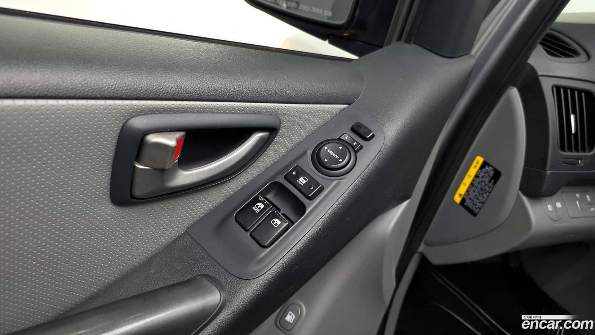 Starex Hyundai 2017.1-OPTION-017