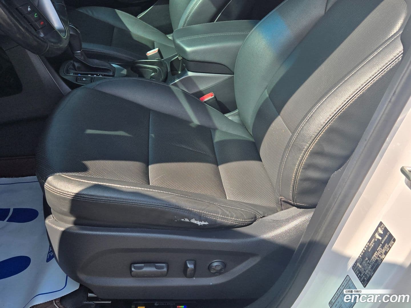 Main__Slider__Photo:Santafe Hyundai 2014.0-9