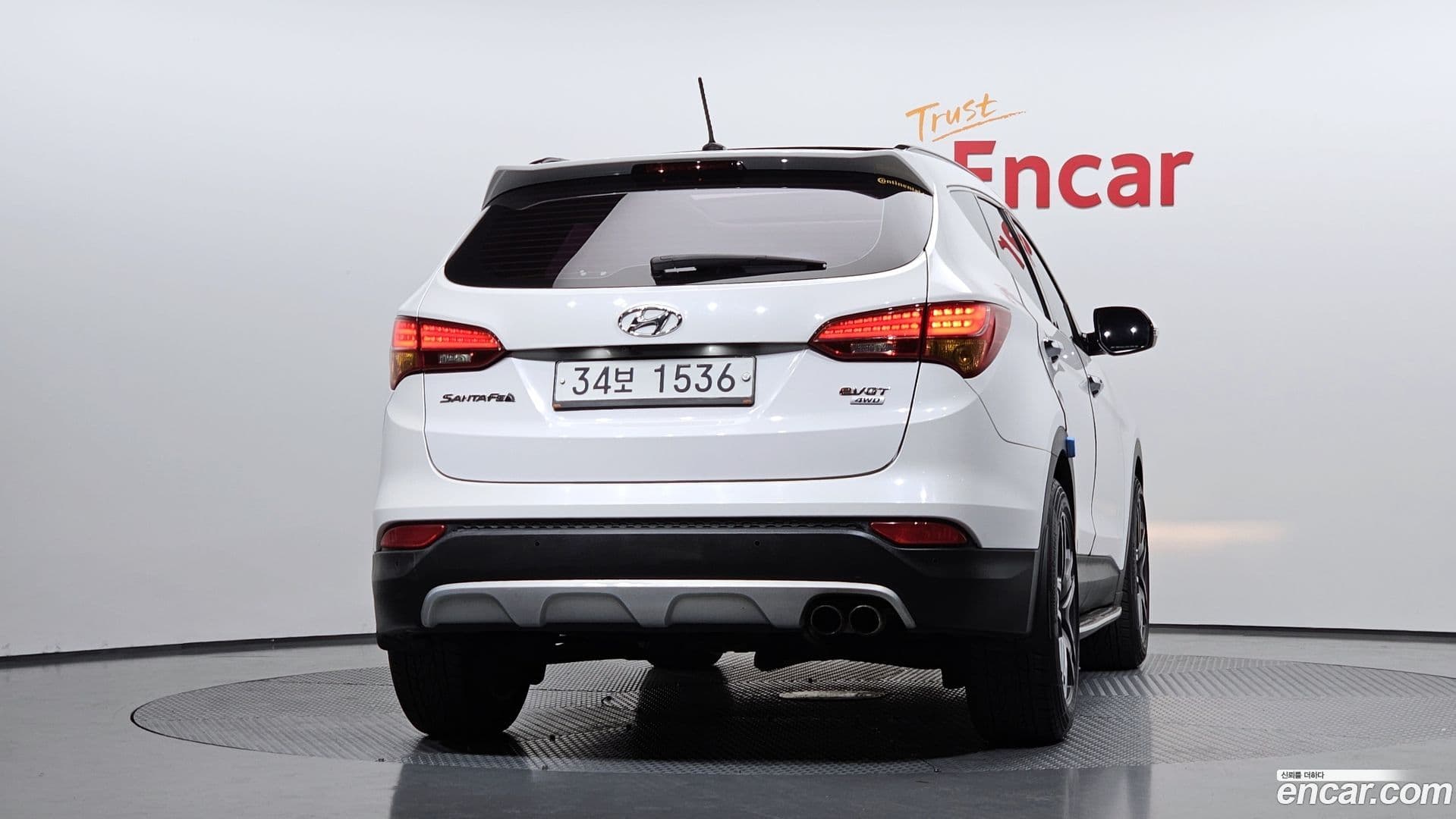 Main__Slider__Photo:Santafe Hyundai 2014.5-3