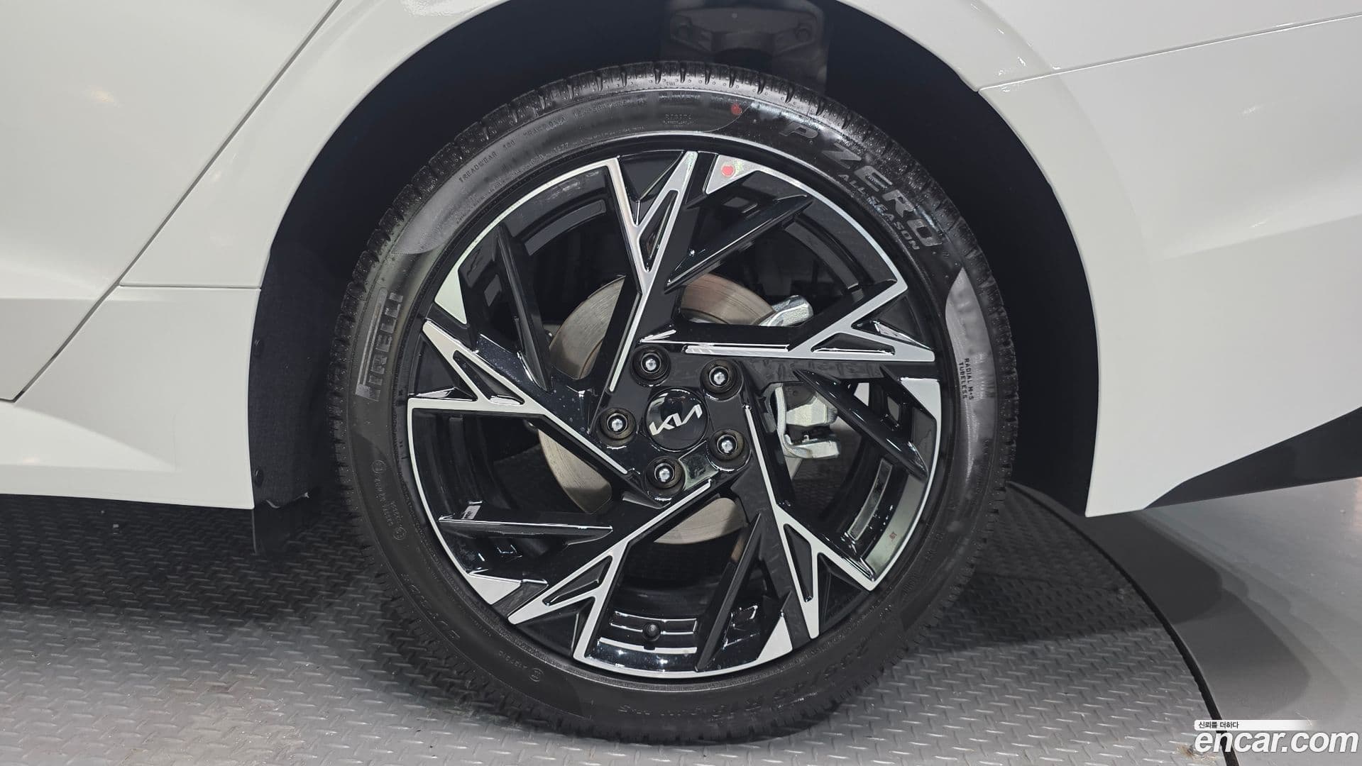 Main__Slider__Photo:K5 Kia 2026.0-4