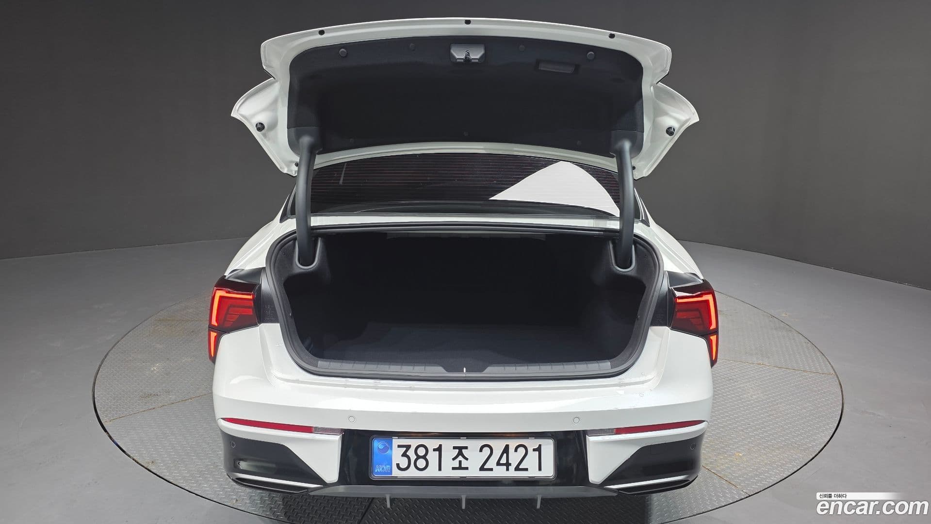 Main__Slider__Photo:K5 Kia 2026.0-19