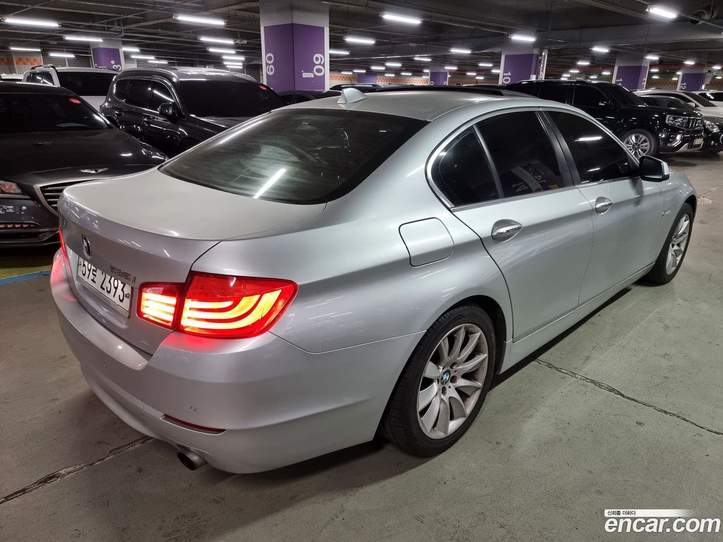 Main__Slider__Photo:5-Series BMW 2011.3-3