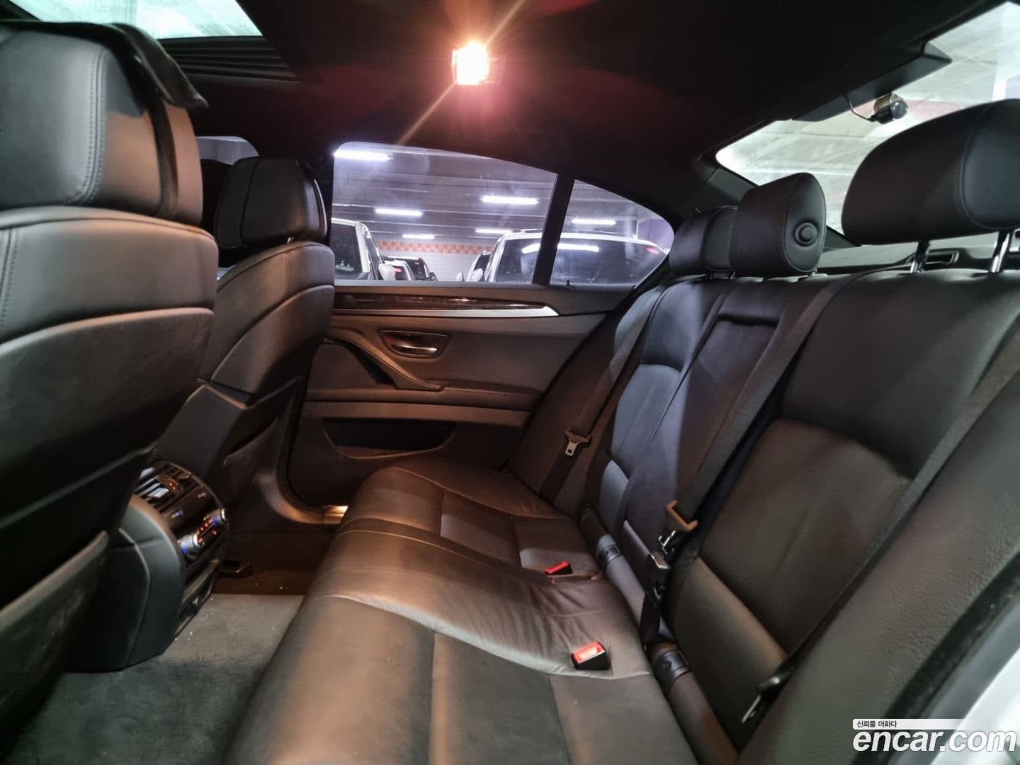 Main__Slider__Photo:5-Series BMW 2011.3-10