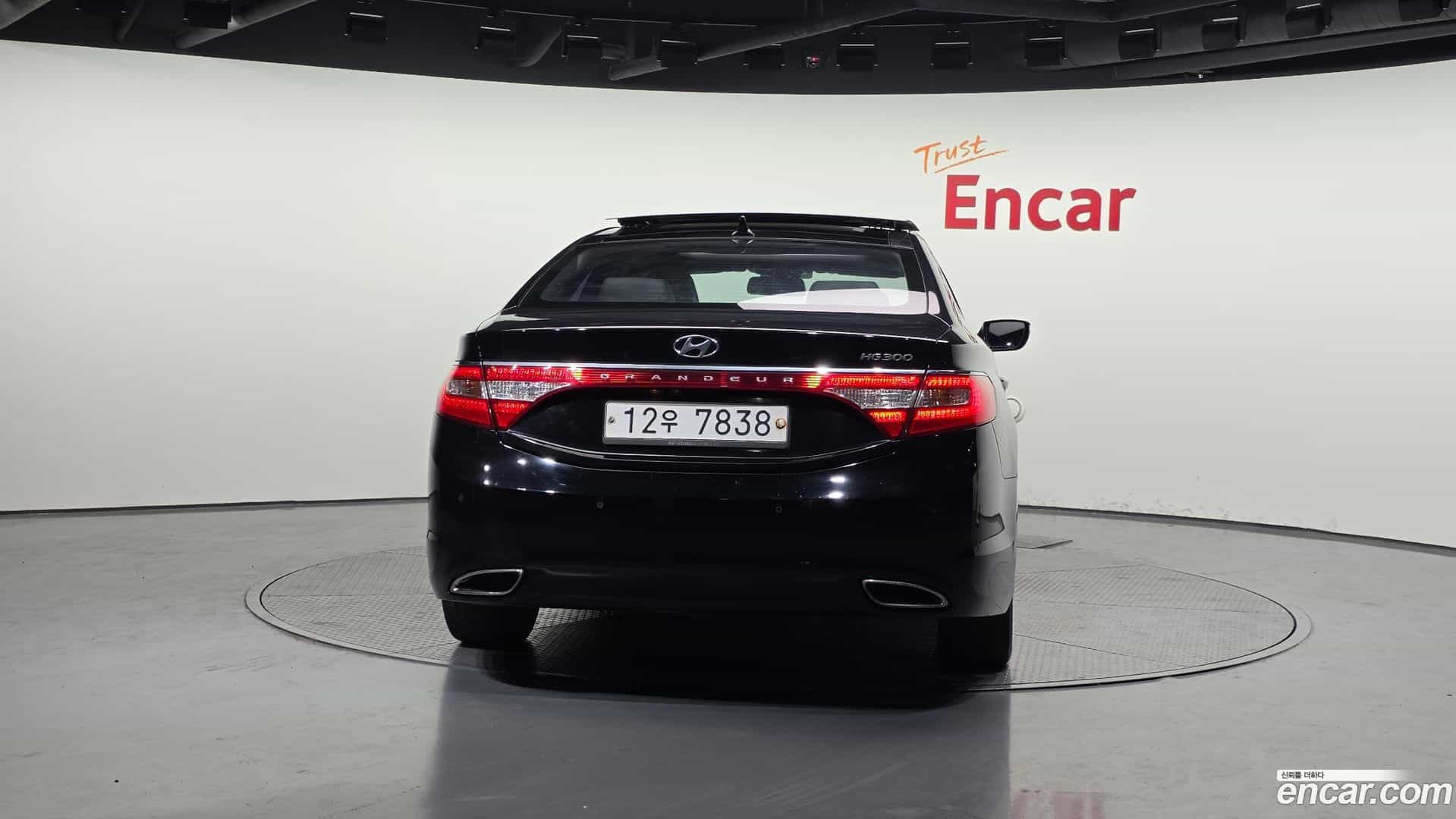 Grandeur Hyundai 2012.8-OUTER-004