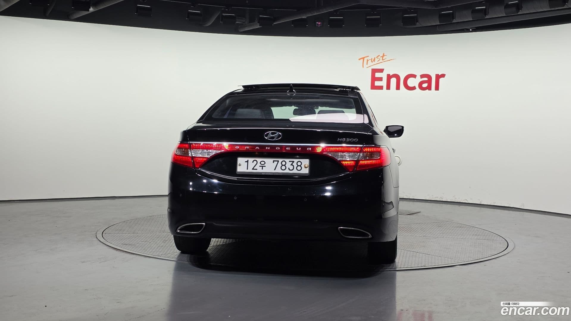 Main__Slider__Photo:Grandeur Hyundai 2012.8-3