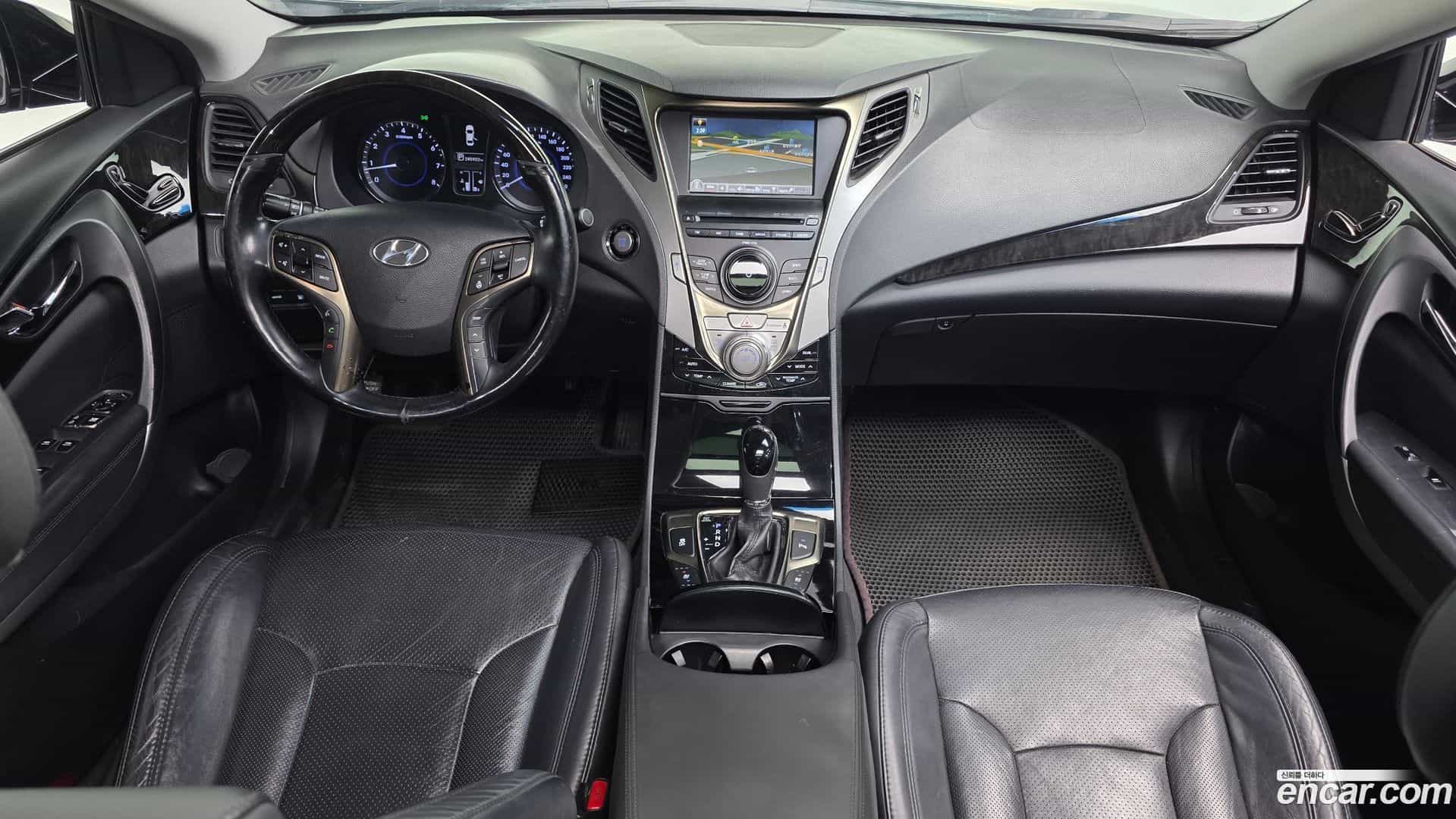 Grandeur Hyundai 2012.8-INNER-007