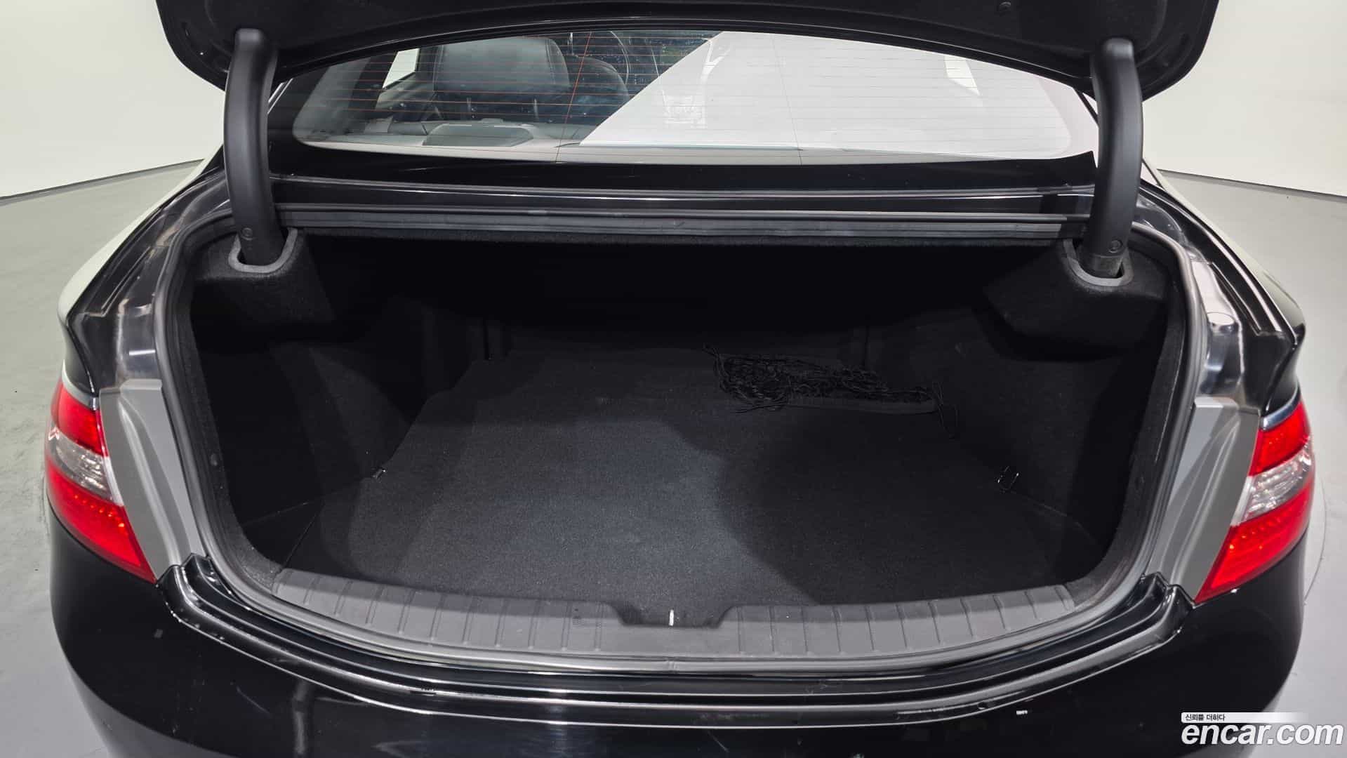 Grandeur Hyundai 2012.8-OPTION-024