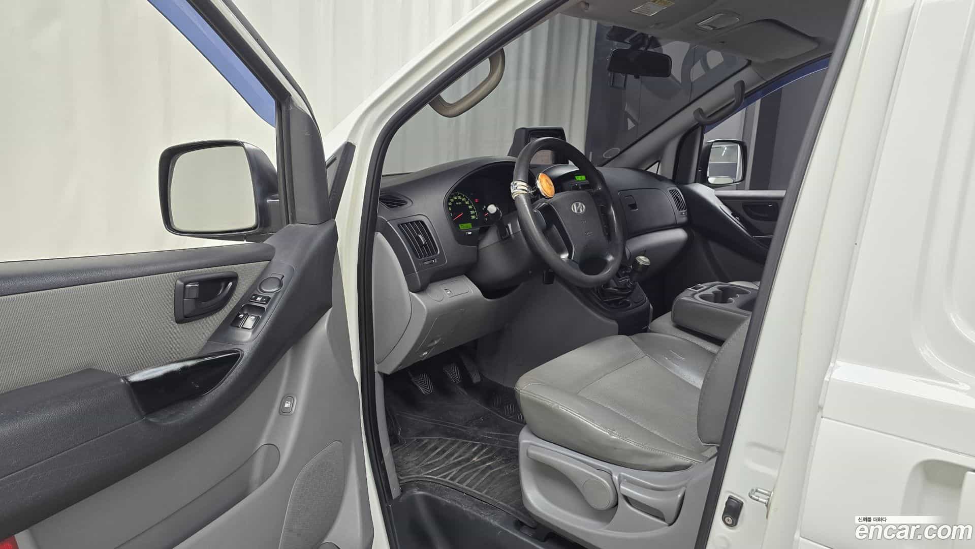 Starex Hyundai 2009.5-INNER-010