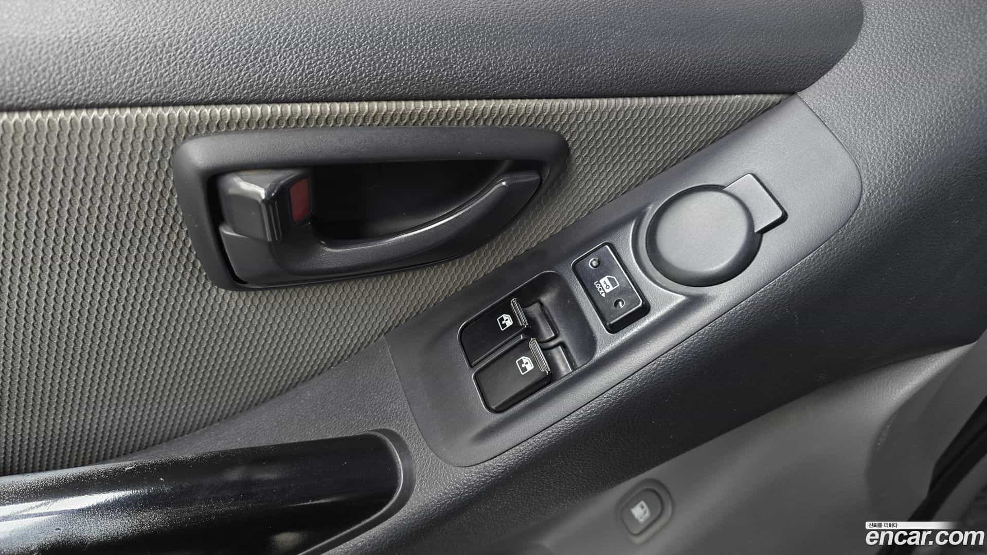 Starex Hyundai 2009.5-OPTION-021